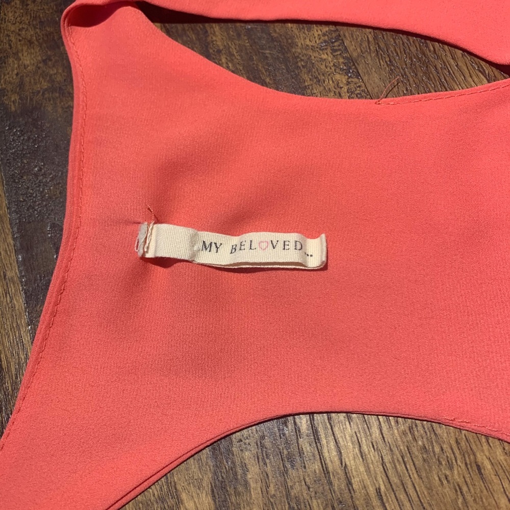 Women’s Razorback tank - Picture 2 of 3